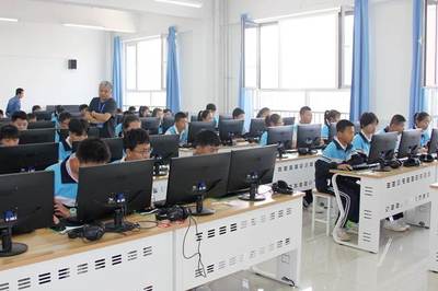 定邊縣2023年初中信息技術(shù)學(xué)業(yè)水平考試順利完成，計(jì)算機(jī)信息技術(shù)咨詢服務(wù)保障有力